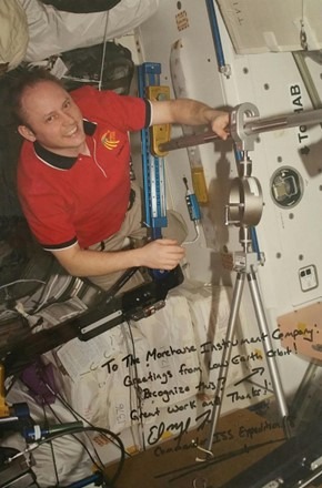 How to Choose Between a Proving Ring and a Load Cell for Force Calibration