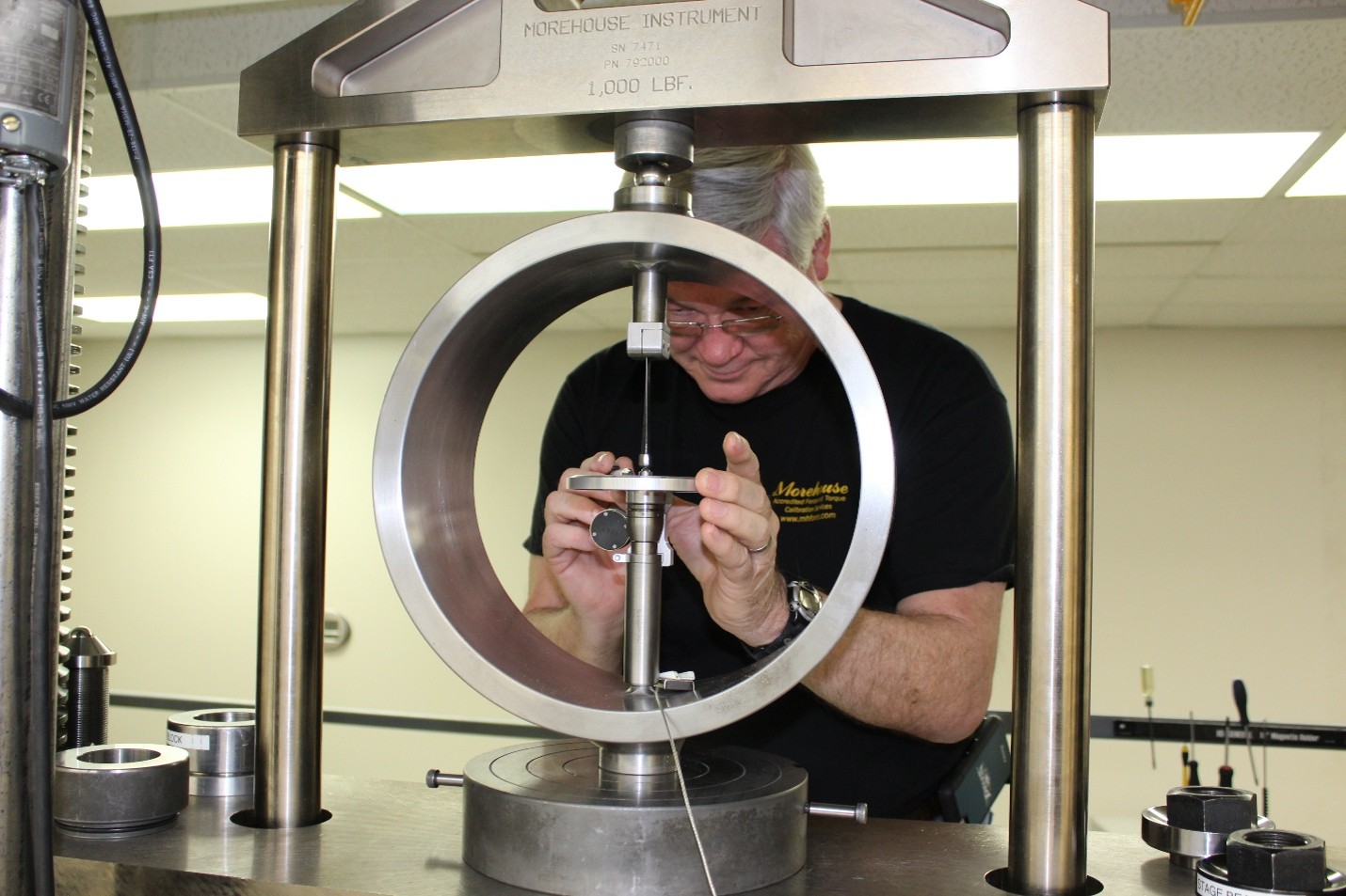 How to calibrate a proving ring: no bridge to hide behind