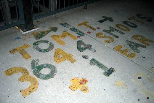 Figure 7. The 364.4 smoot sign on the Harvard Bridge. The ear is not shown (n = 1). Photo via Wikimedia Commons, CC BY 2.0.